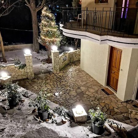 Keramidaki Mini Suites 4 Kalavryta Exteriör bild